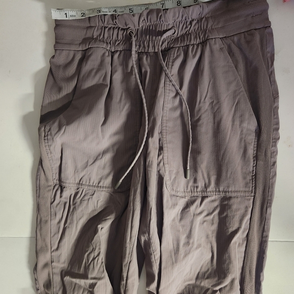 Lululemon Beyond The Studio Joggers Lunar Rock Size 4 - Picture 5 of 7